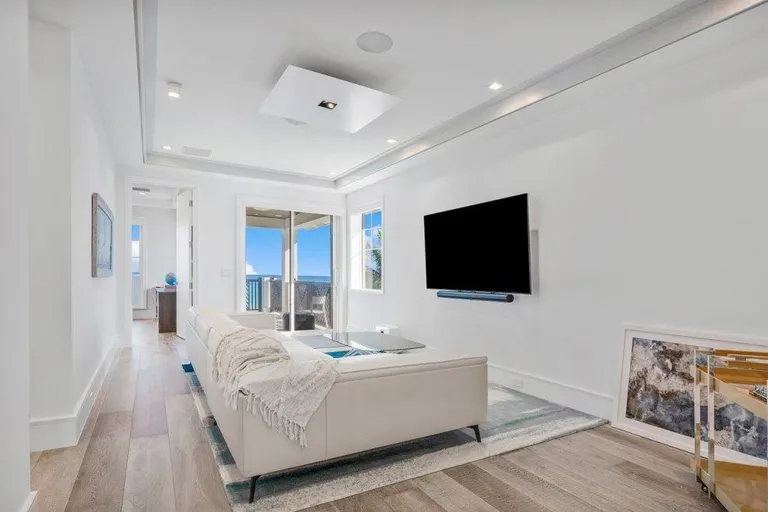 New York City Real Estate | View 3565 N Ocean Boulevard | room 27 | View 28