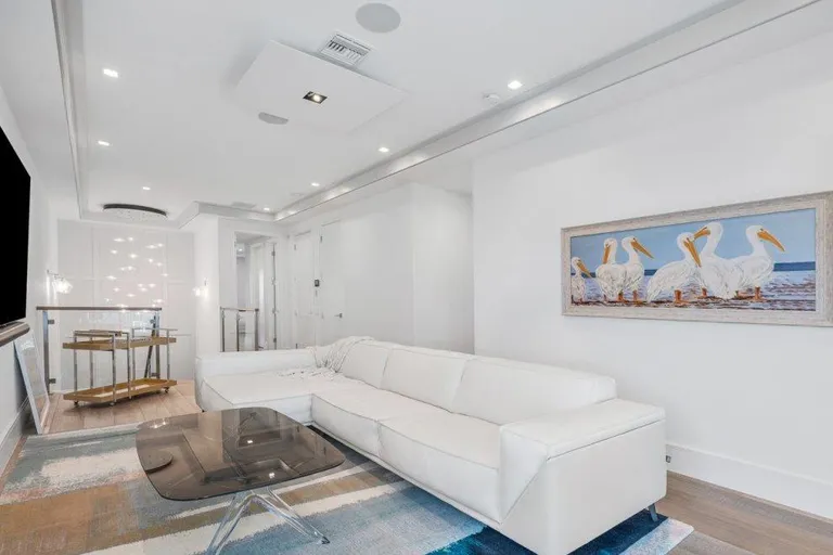 New York City Real Estate | View 3565 N Ocean Boulevard | room 29 | View 30