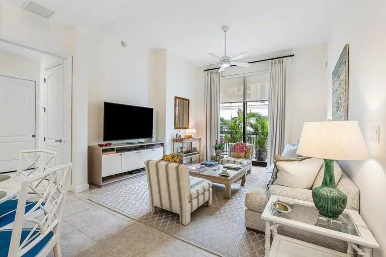 New York City Real Estate | View 801 South Olive Avenue 1620 | room 6 | View 7