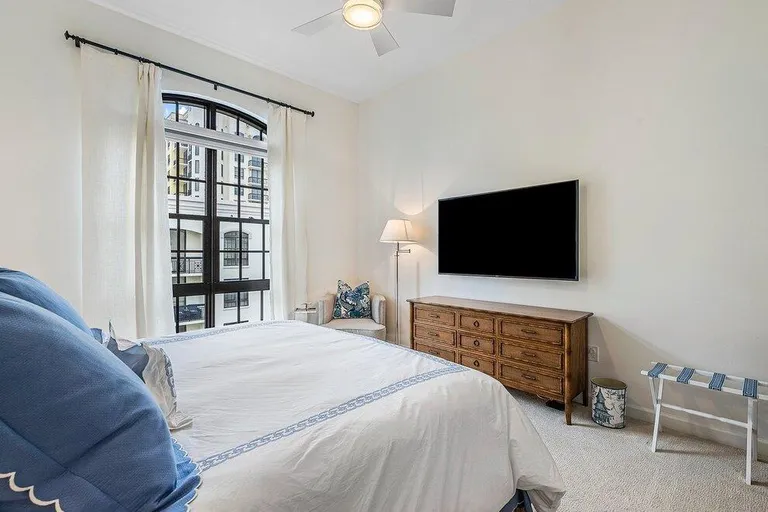 New York City Real Estate | View 801 South Olive Avenue 1620 | room 7 | View 8