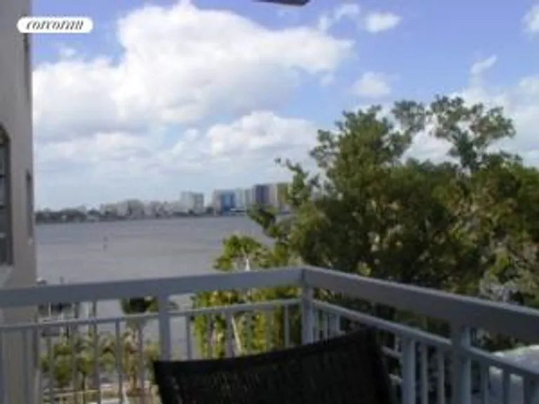 New York City Real Estate | View 400 North Flagler Drive  #1002 | room 4 | View 5