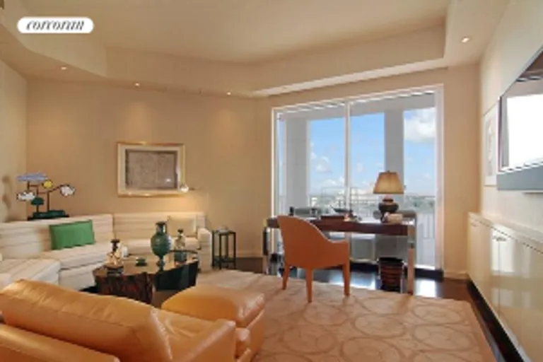 New York City Real Estate | View 622 North Flagler Drive, #1004 | room 6 | View 7