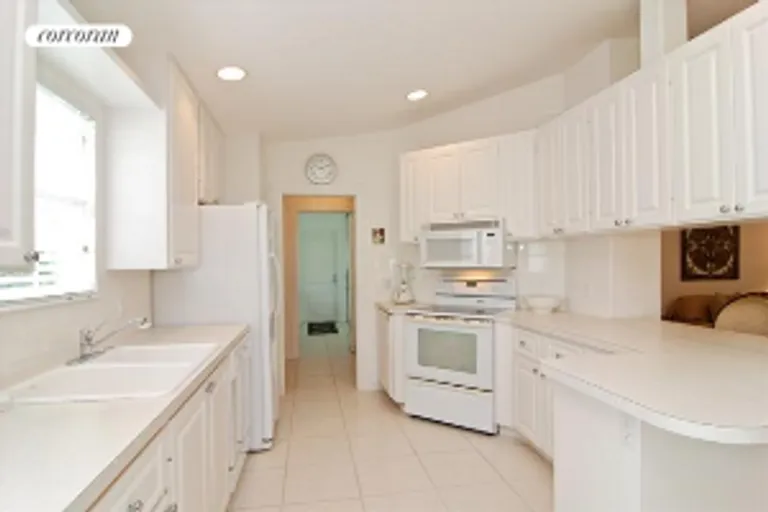 New York City Real Estate | View 7735 Pine Island Way | room 4 | View 5