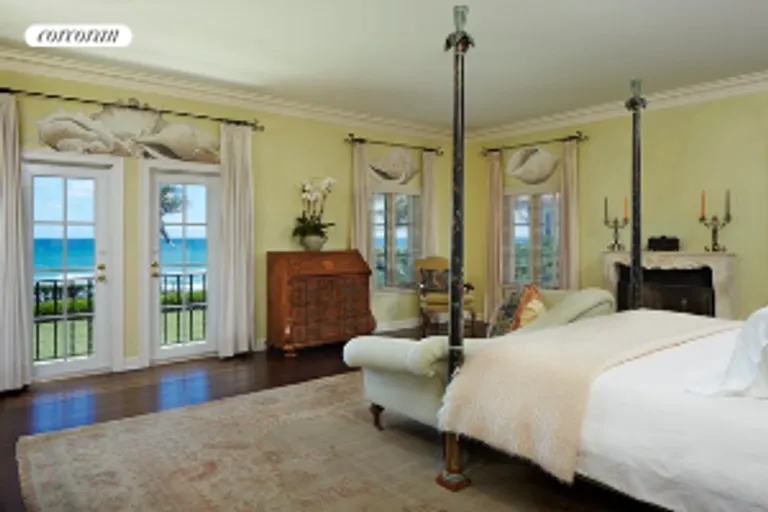 New York City Real Estate | View 89 Middle Road | room 8 | View 9