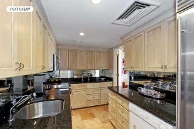 New York City Real Estate | View 369 South Lake Drive 3F | room 3 | View 4