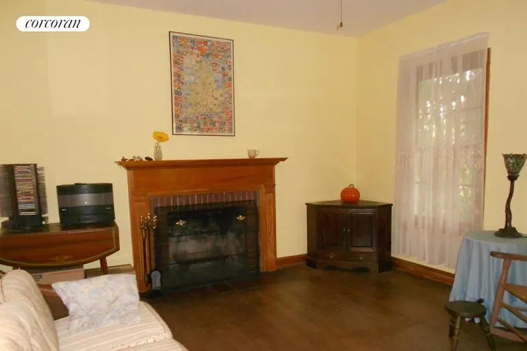 New York City Real Estate | View 836 Ardmore Road | room 5 | View 6