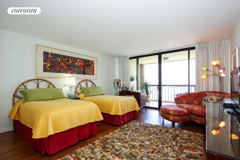 New York City Real Estate | View 400 North Flagler Drive #PH-A5 | 3rd Bedroom | View 7