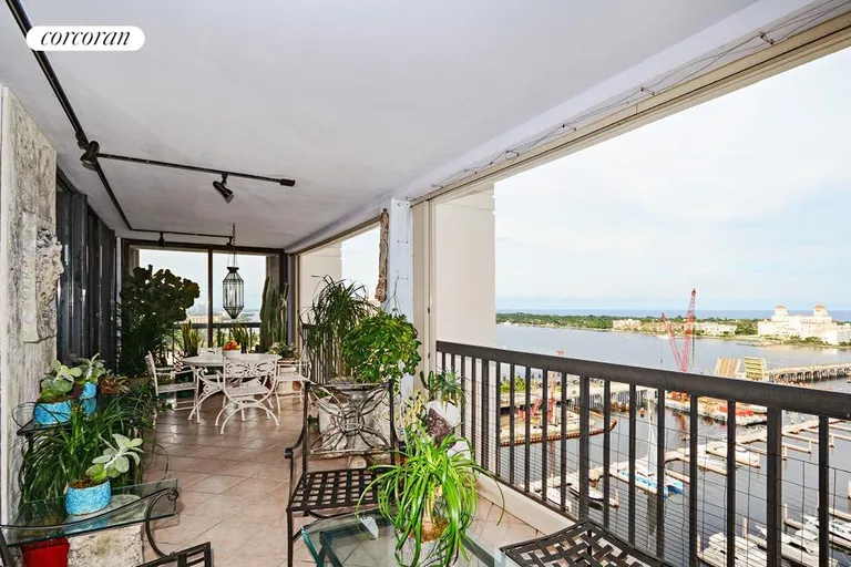 New York City Real Estate | View 400 North Flagler Drive #2201 | 3 Beds, 3 Baths | View 1