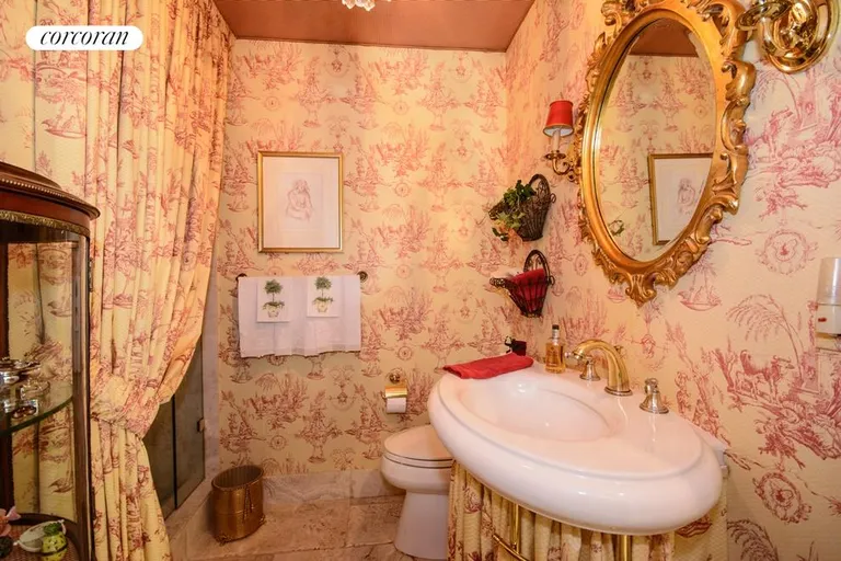 New York City Real Estate | View 790 Andrews Avenue #F101 | Powder Room | View 12