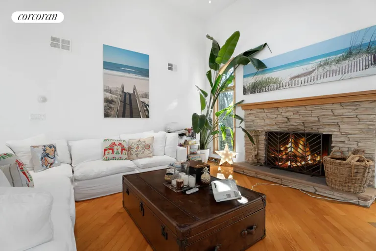 New York City Real Estate | View 20 Shady Cove Lane | room 7 | View 8