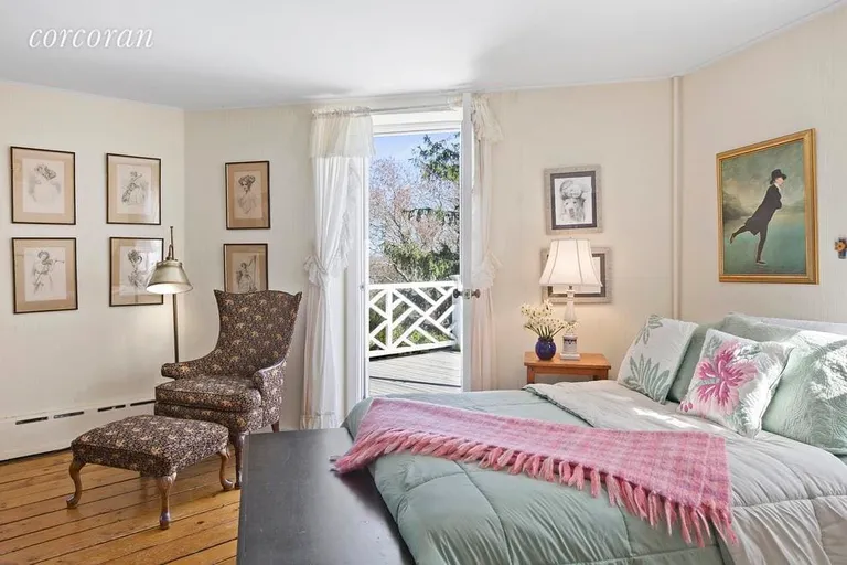 New York City Real Estate | View 162 Fairview Avenue | room 9 | View 10