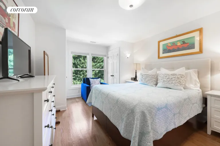 New York City Real Estate | View 32 Eastville Avenue | room 22 | View 23