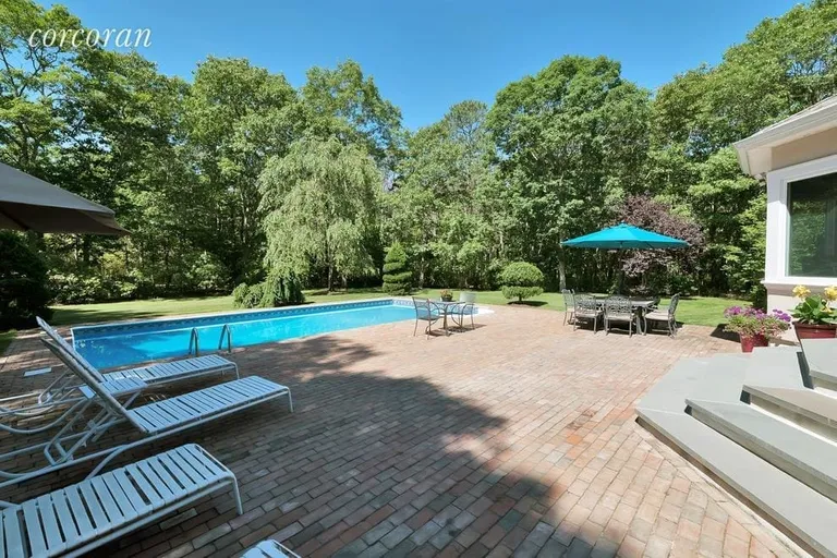 New York City Real Estate | View 33 North Quarter Road | Spacious Patio | View 18