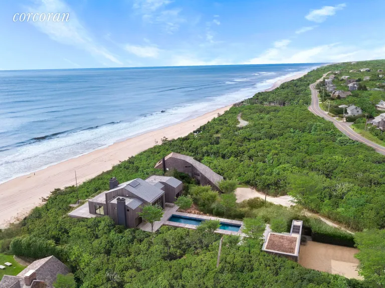 New York City Real Estate | View 642 Old Montauk Hwy | 4 Beds, 4.5 Baths | View 1