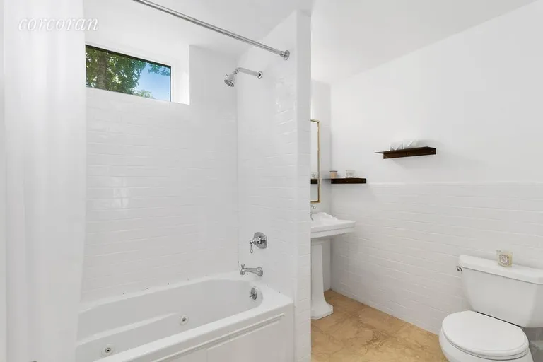 New York City Real Estate | View Montauk | guest bathroom | View 11