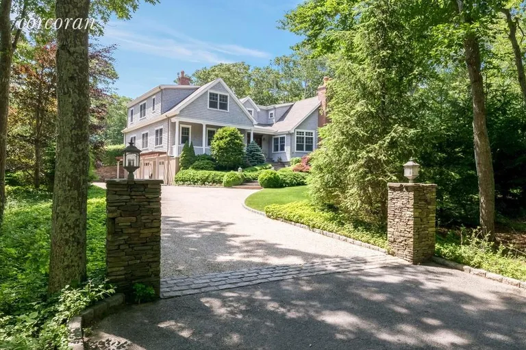 New York City Real Estate | View 715 Seven Ponds Towd Road | 4 Beds, 5.5 Baths | View 1
