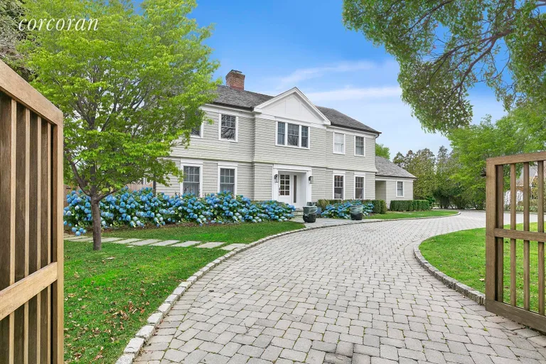 New York City Real Estate | View 38 Harvest Lane | 8 Beds, 6.5 Baths | View 1