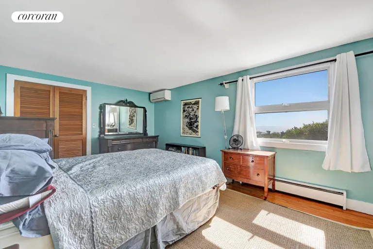 New York City Real Estate | View 4 Cleveland Drive | room 18 | View 19