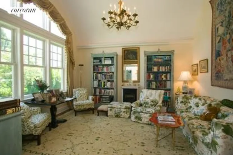 New York City Real Estate | View  | Sitting room | View 6