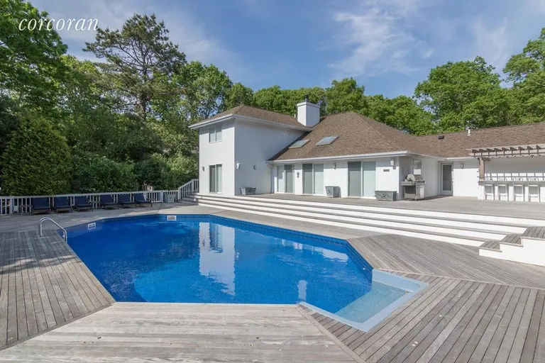 New York City Real Estate | View East Quogue | room 1 | View 2