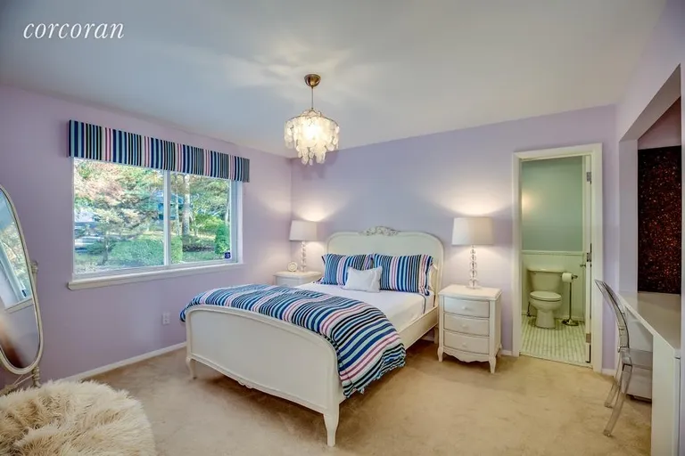 New York City Real Estate | View East Quogue | room 8 | View 9