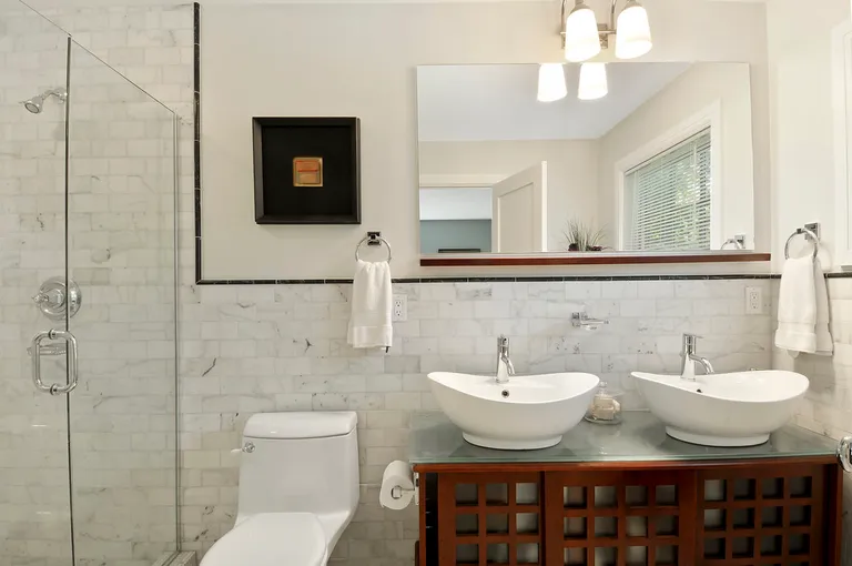 New York City Real Estate | View  | Second master bath | View 10