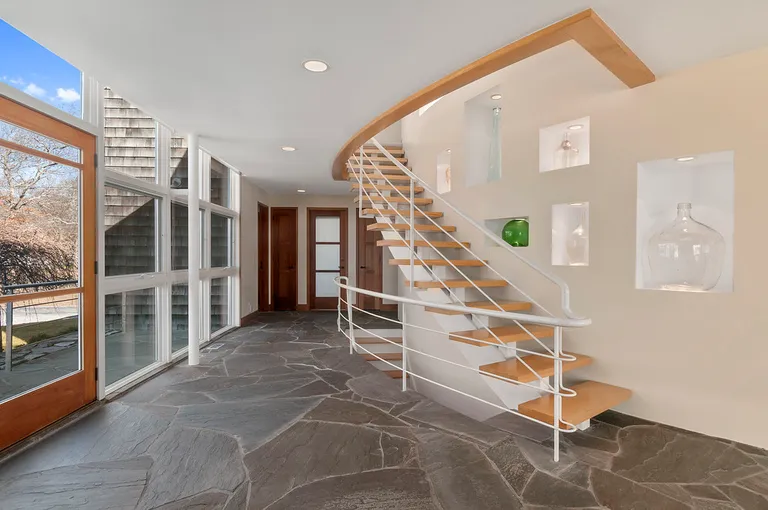 New York City Real Estate | View  | Entrance Hall | View 3