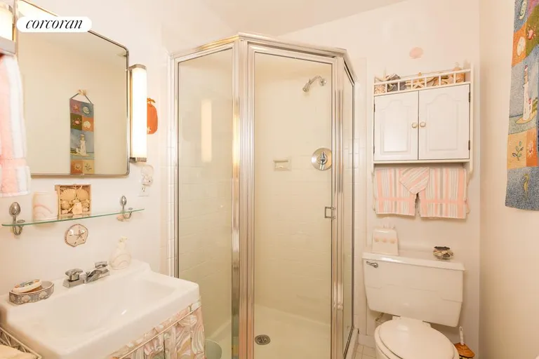 New York City Real Estate | View  | Guest bath | View 4