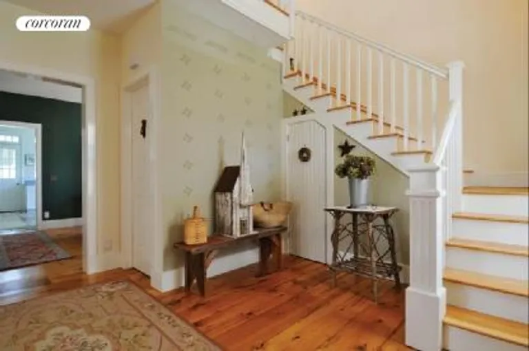 New York City Real Estate | View  | Welcoming foyer | View 4