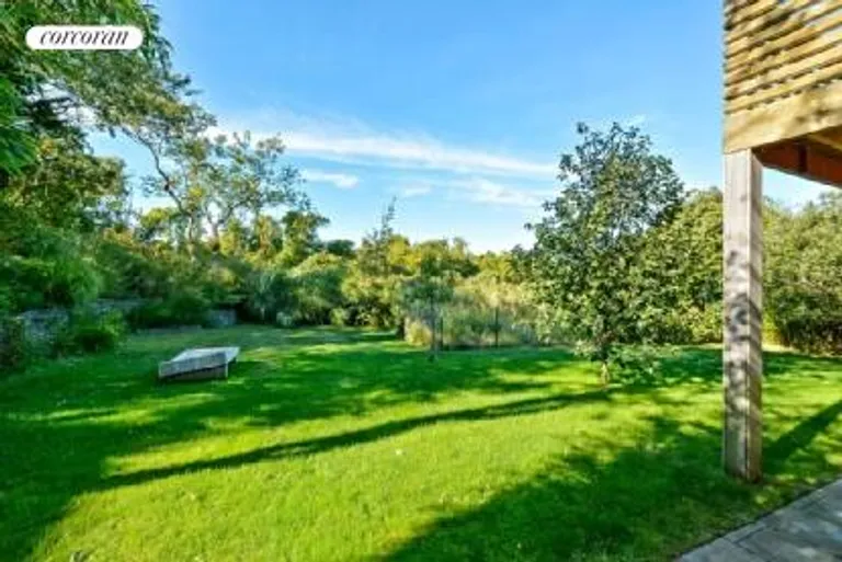 New York City Real Estate | View  | expansive back yard | View 7