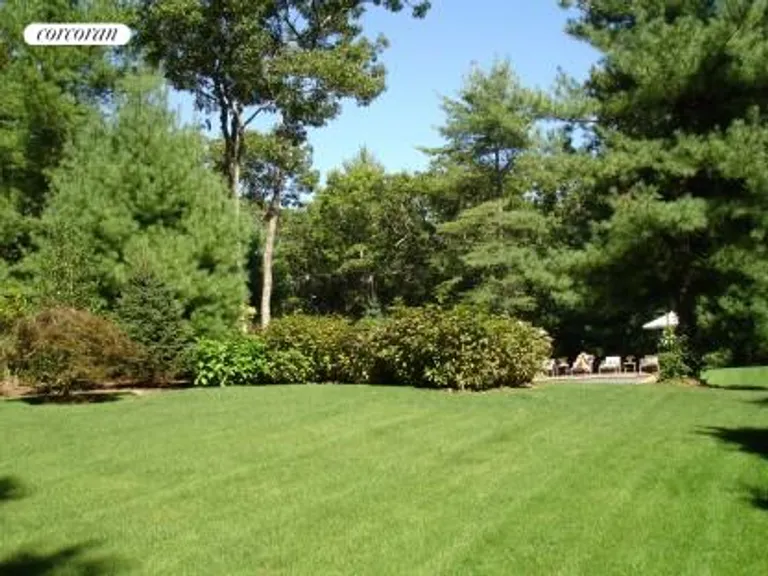 New York City Real Estate | View  | Expansive Lawns | View 21