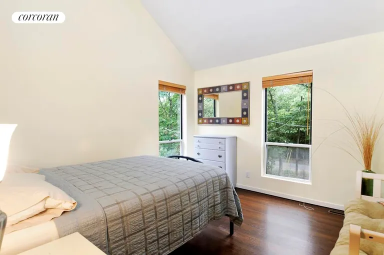 New York City Real Estate | View 22 Harbor View Drive | Bedroom # 3 | View 7