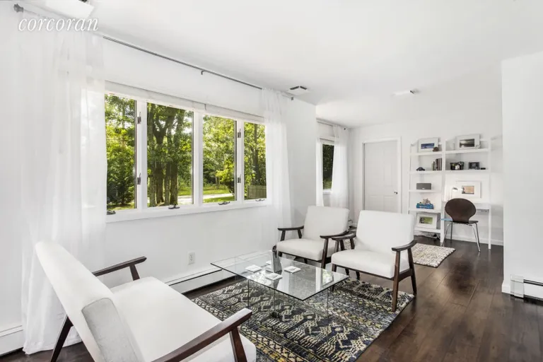 New York City Real Estate | View 32 Squires Avenue | room 2 | View 3