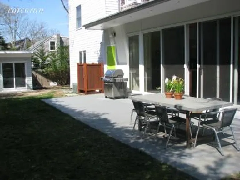 New York City Real Estate | View 92 Crescent Street | Al fresco dining | View 8