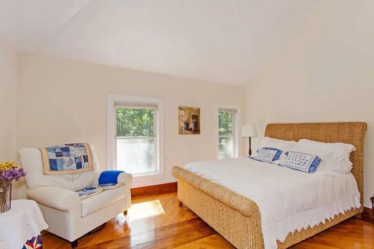 New York City Real Estate | View 4 Bay View Avenue | room 8 | View 9
