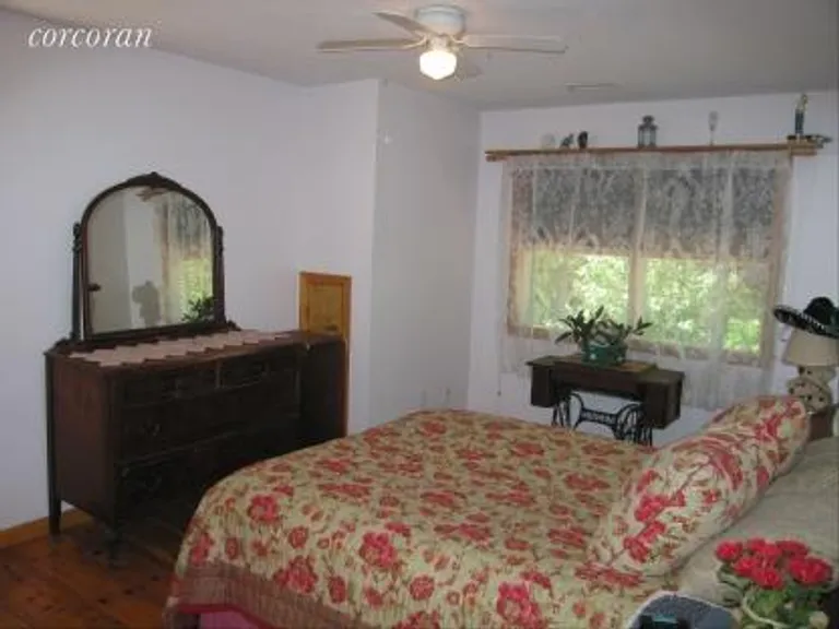New York City Real Estate | View 7 Quail Run | Guest Bedroom | View 10