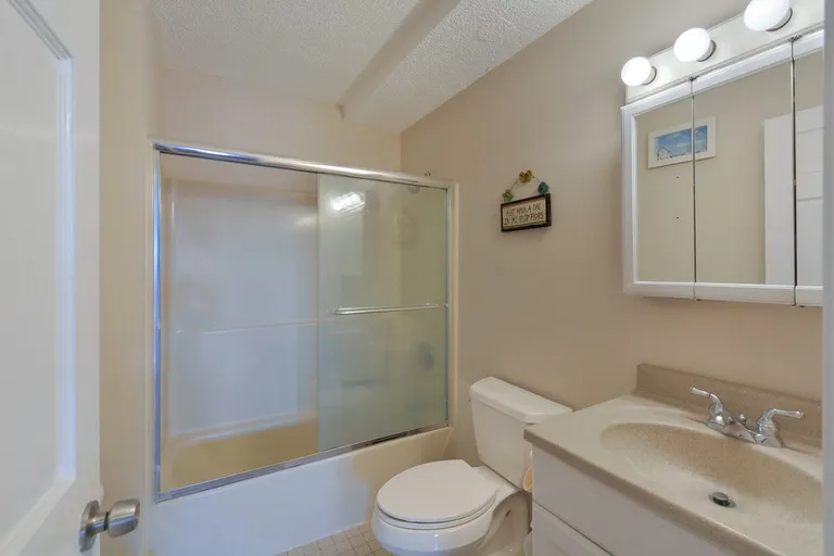 New York City Real Estate | View  | Full Bathroom | View 7