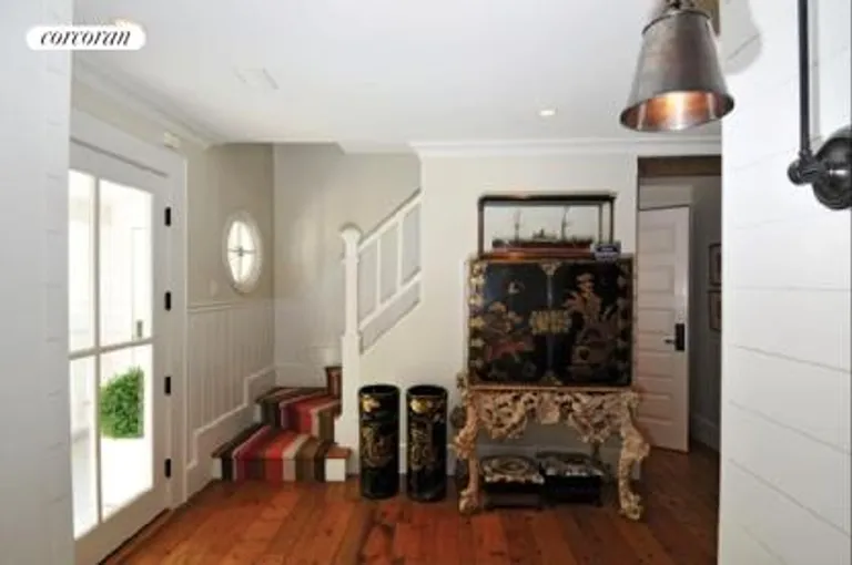 New York City Real Estate | View  | Entrance hall | View 5