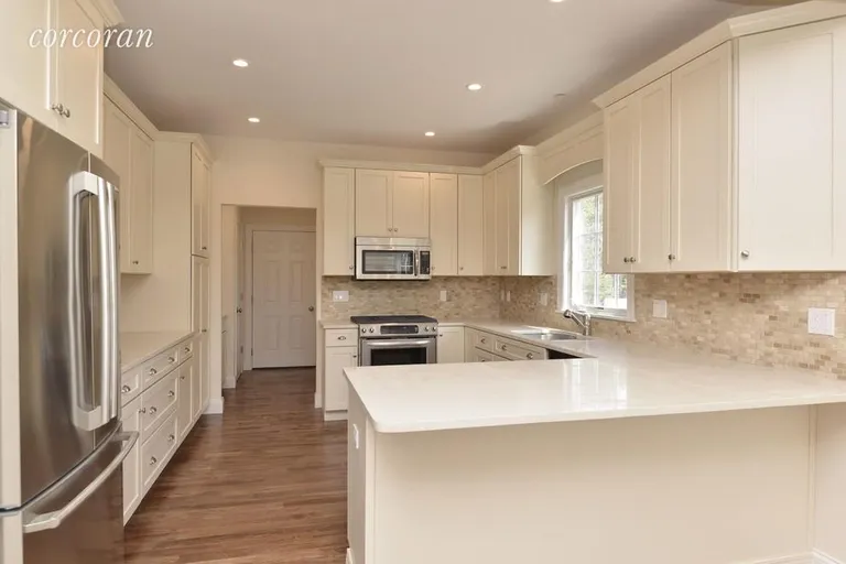 New York City Real Estate | View 21-26 Jessup's Landing Lot 26 | sample kitchen | View 7