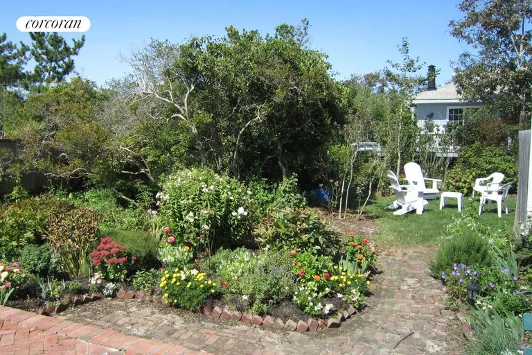 New York City Real Estate | View  | Cottage Gardens | View 11