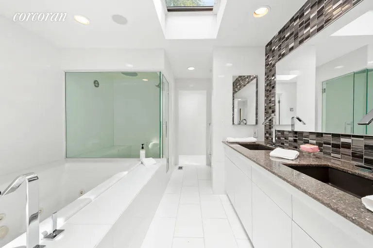 New York City Real Estate | View 18 Soundview Drive | Large Master Bath | View 8