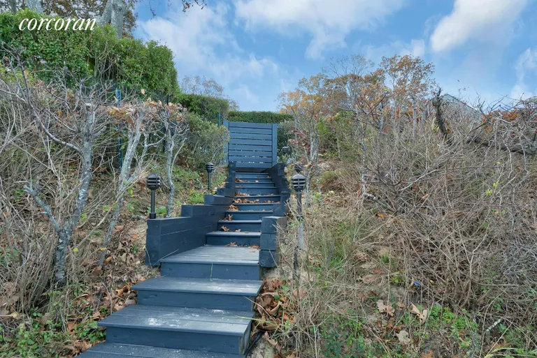 New York City Real Estate | View 18 Soundview Drive | Private Staircase to Secluded Beach | View 20