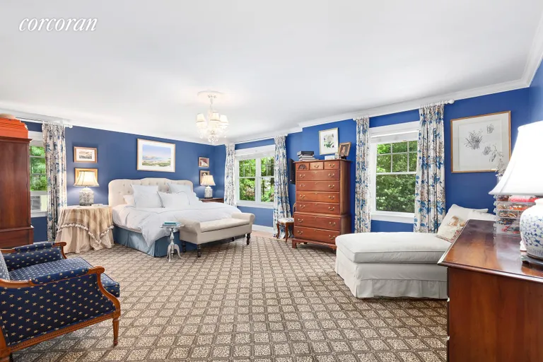 New York City Real Estate | View 113 Northside Drive | Spacious Master Bedroom | View 6