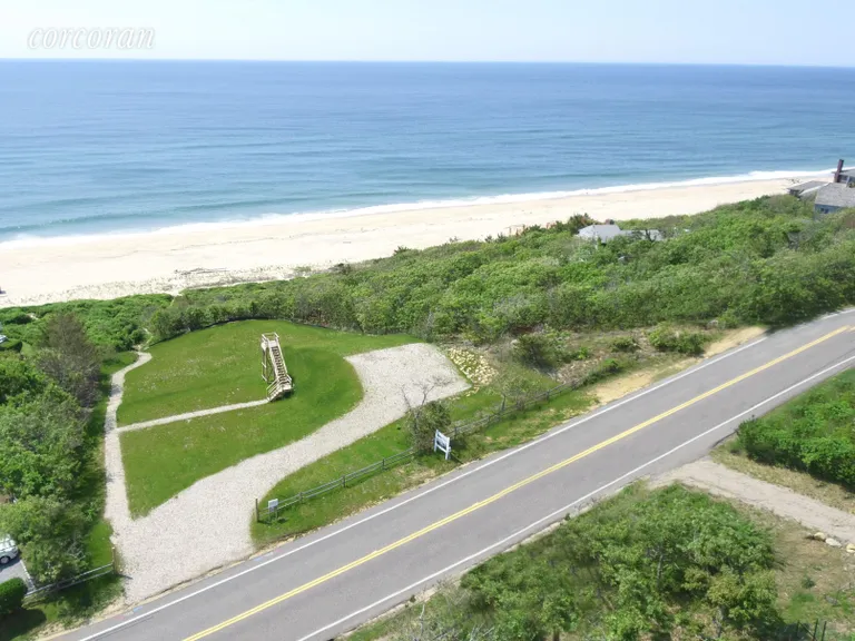 New York City Real Estate | View 260 Old Montauk Hwy | 6 Beds, 7.5 Baths | View 1