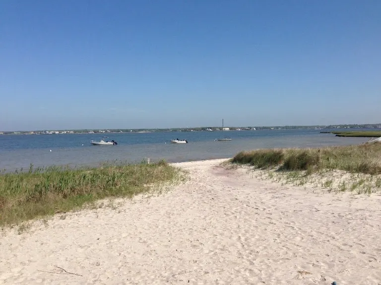 New York City Real Estate | View 392 Dune Road | boating, fishing, swimming | View 21