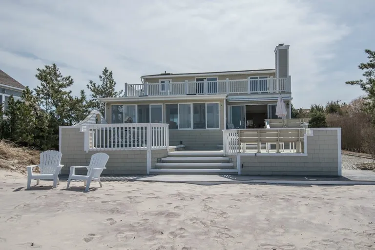 New York City Real Estate | View 392 Dune Road | bayside, beach-front | View 22