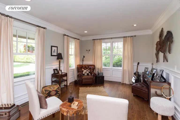 New York City Real Estate | View 88 Tuckahoe Lane | sitting room | View 14