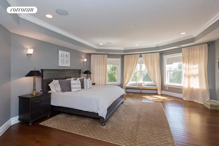 New York City Real Estate | View 88 Tuckahoe Lane | master bedroom | View 17