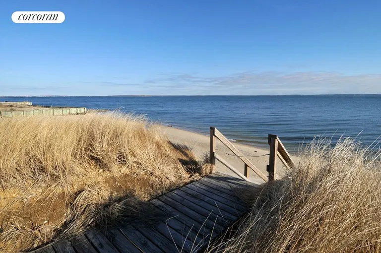 New York City Real Estate | View 1503 Peconic Bay Blvd | room 4 | View 5