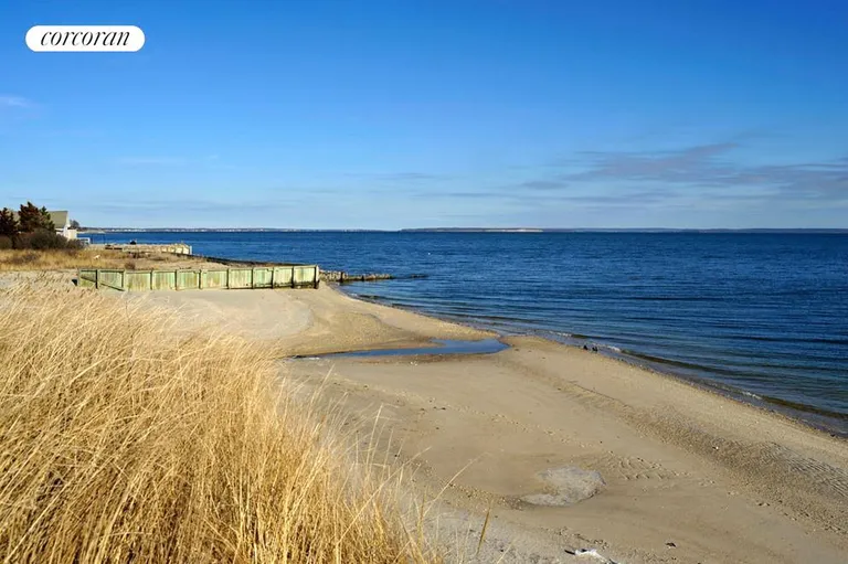 New York City Real Estate | View 1503 Peconic Bay Blvd | room 5 | View 6